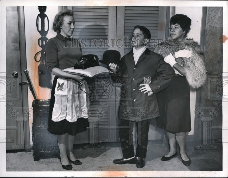 Load image into Gallery viewer, 1960 Press Photo Mrs Dale Kloss, Ed Weintraub, Mr sJoe Friedman
