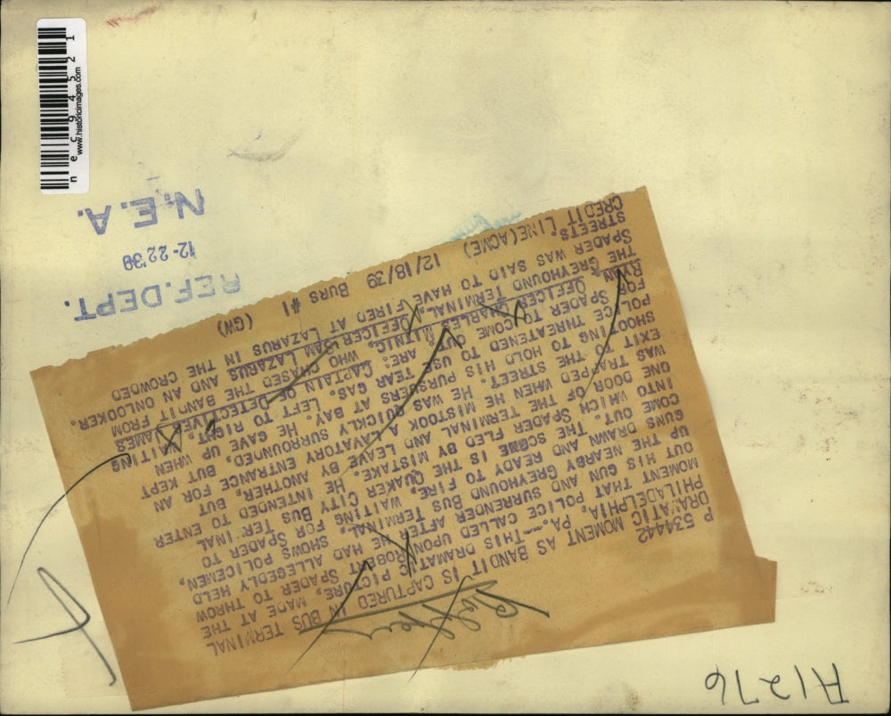 1939 Press Photo Captain James Ryan Officer Charles Mitnic and Sam Lazarus