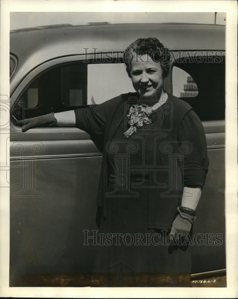 1936 Press Photo California&#39;s safest automobile driver awardee is Mrs. Leavitt- Historic Images