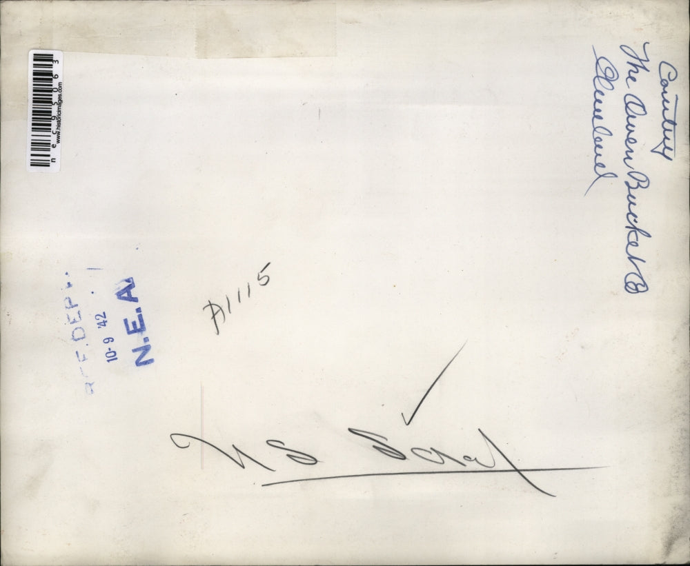 1942 Press Photo Crane Work, US Scrap