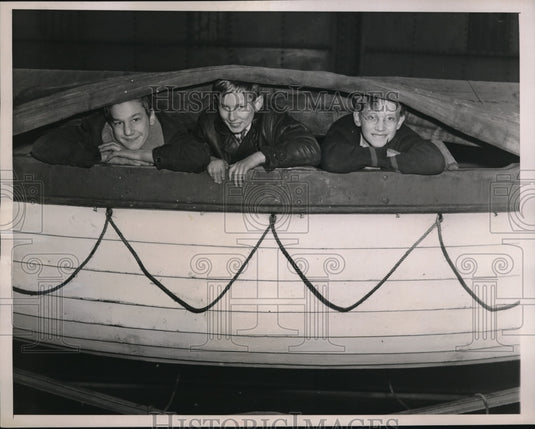 1936 Press Photo Stowaways H Bushwitz, G Kosmol, Wm Murphy on liner Ceendam