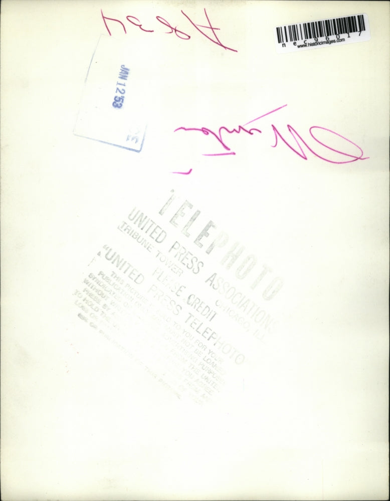 1953 Press Photo Wheeling W Va Harriet Genter in four inch snowfall