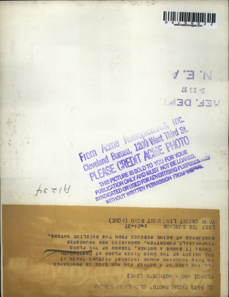 1937 Press Photo woman and baby rescued from flood in Portsmouth, OH