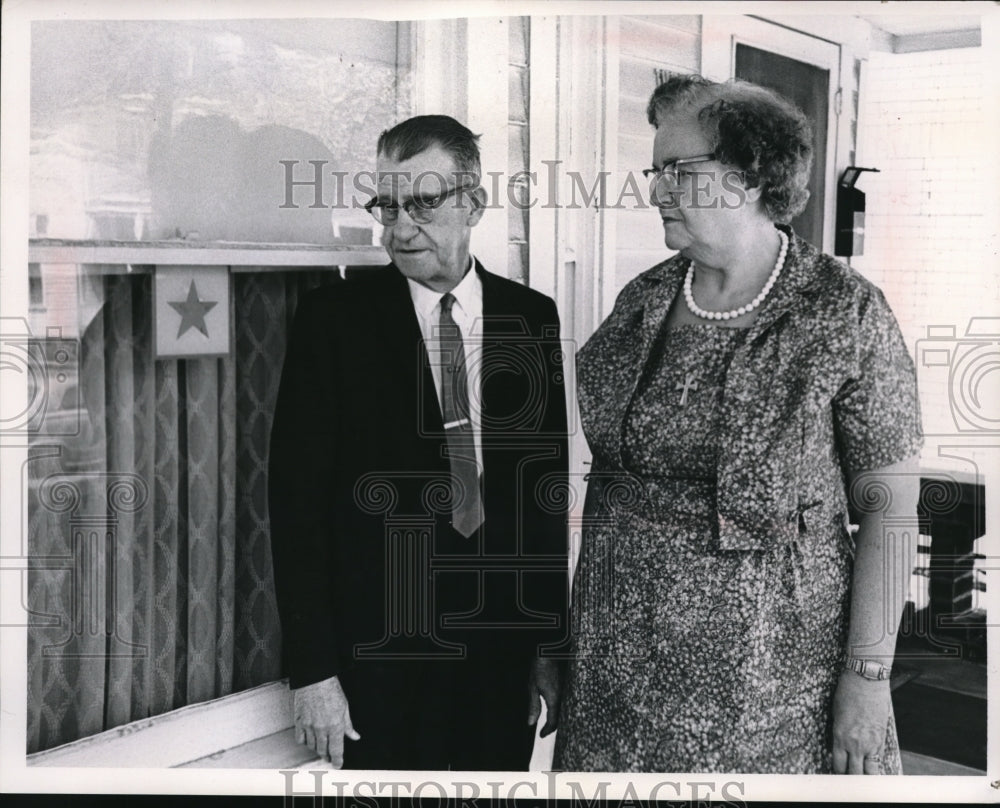 1966 Press Photo Mr and Mrs Bernard Hillenbraud