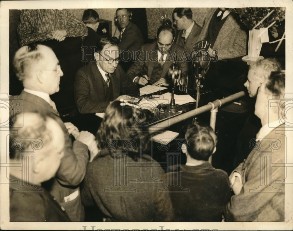 1935 Press Photo Scene in courtroom of magistrate Louis J. Hamberg
