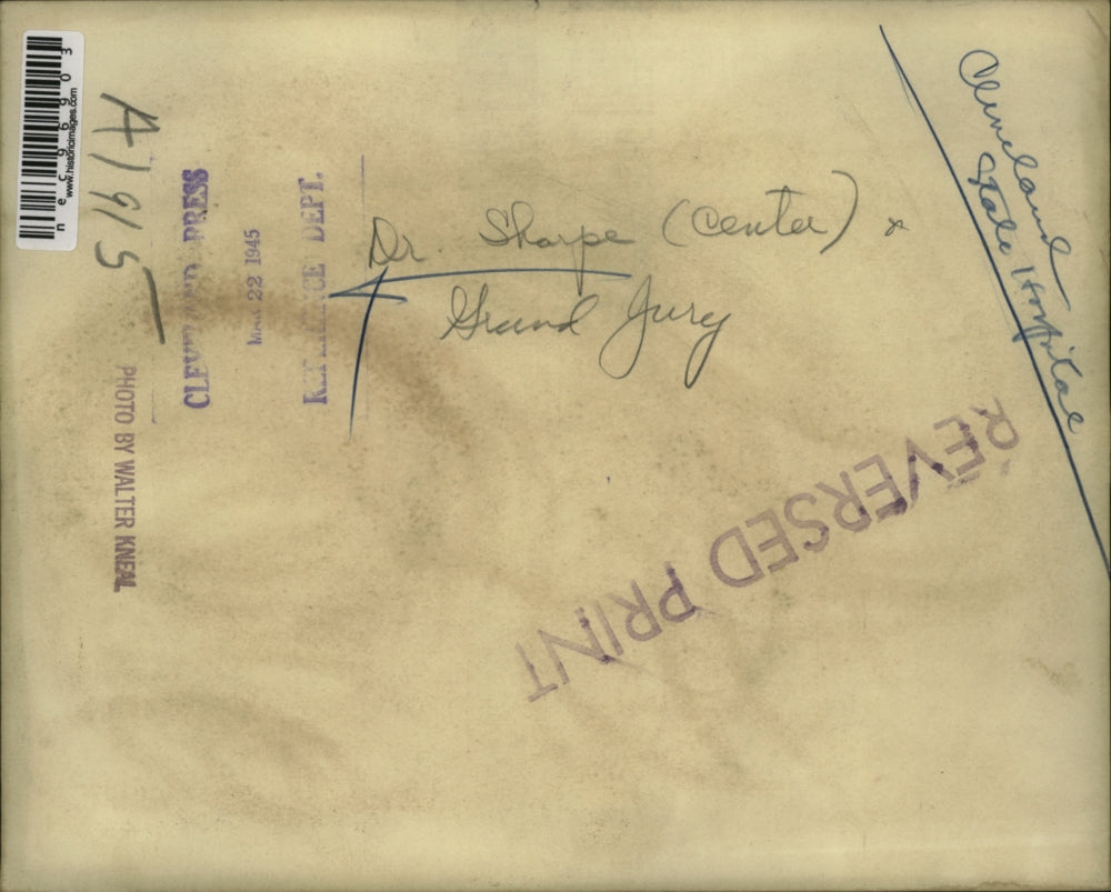 1945 Press Photo Cleveland State Hospital Doctor Sharpe Grand Jury