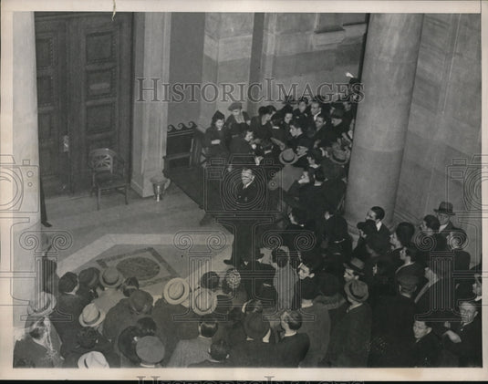 1938 Press Photo Crowd Flocks to Trial of Genieve Chip Owens & Ethel Bunny Sohl- Historic Images