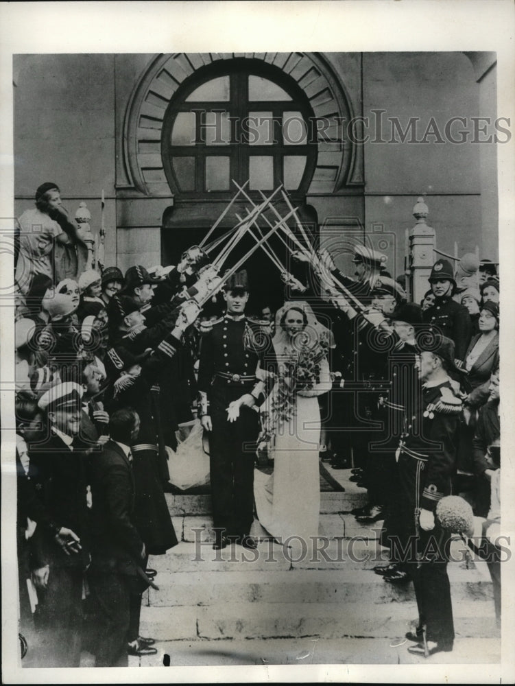 1932 Press Photo Wedding of Miss June Shakespeare and Lieut. Heywood Lonsdale