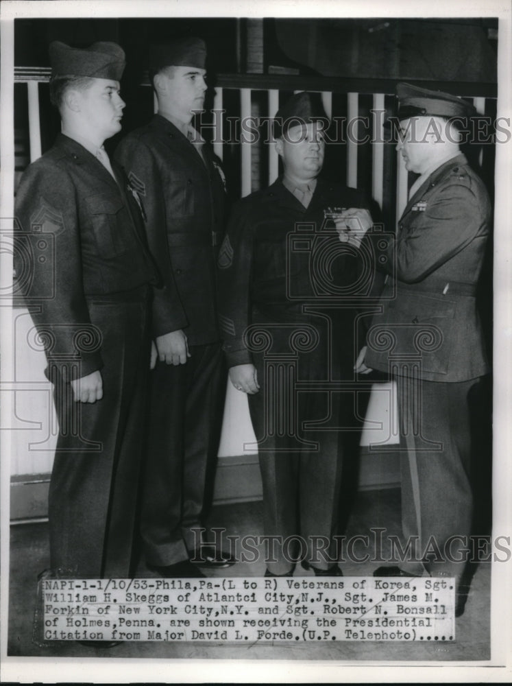 1953 Press Photo Veterans of Korea receiving the Presidential Citatiton