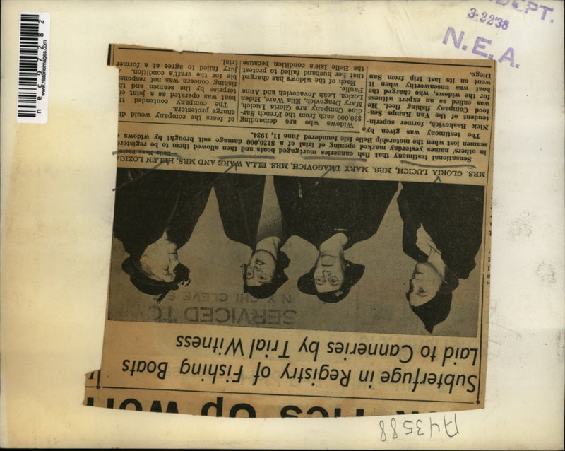 Load image into Gallery viewer, 1938 Press Photo Widows of the seamen lost when the Belle Isle went down.
