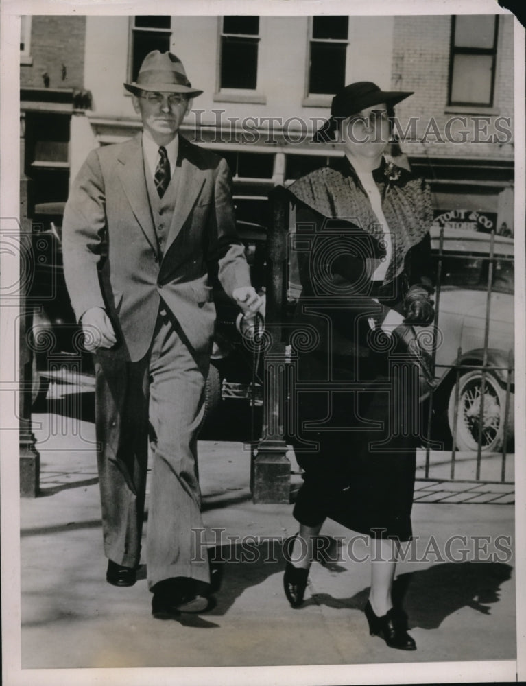1937 Press Photo Mr & Mrs DF Lee of Louisville witnesses in murder trial