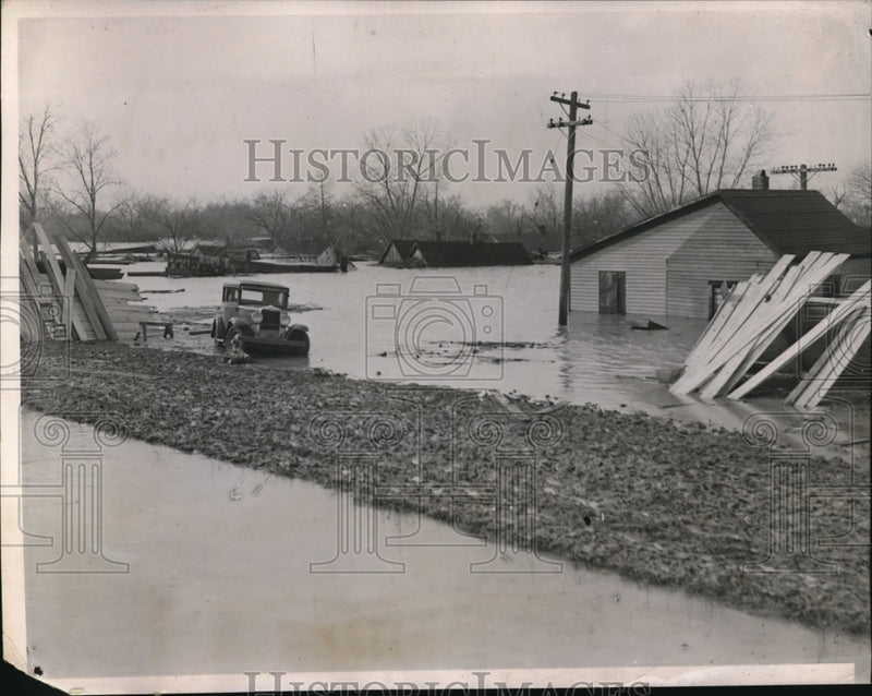 Load image into Gallery viewer, 1937 Press Photo Mound City Ill. floods of the Ohio River - nec97639
