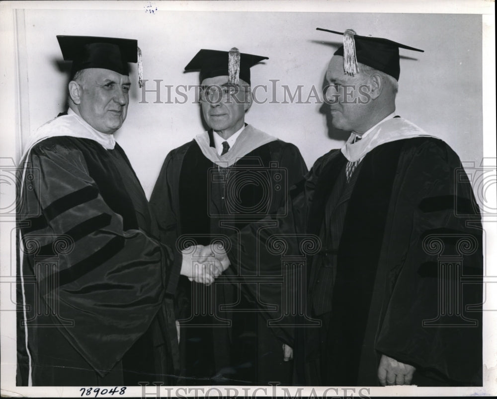 1946 Press Photo R.C. Vaughan, William J. Cunningham, Awarded at College