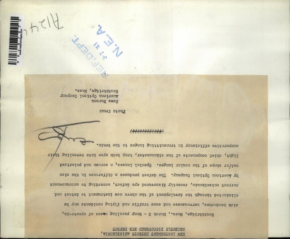 1941 Press Photo American Optical Company develops new instrument