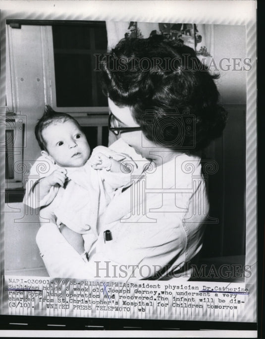1955 Press Photo Dr Catherine Sullivan Holds 5 week old Joseph Gerney