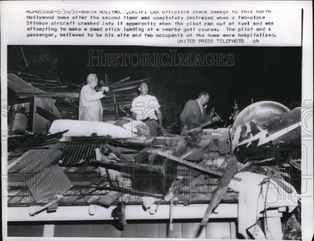 1957 Press Photo North Hollywood Home Damaged When Stinson Aircraft Crashed