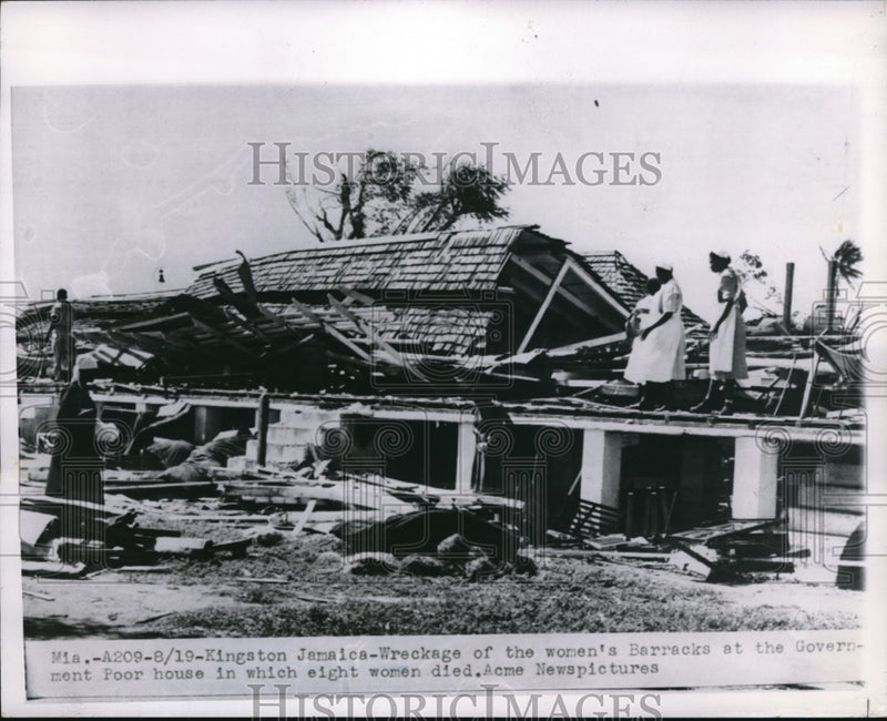 Load image into Gallery viewer, 1951 Press Photo The wreckage of the women's barracks at the Gov. Poor House
