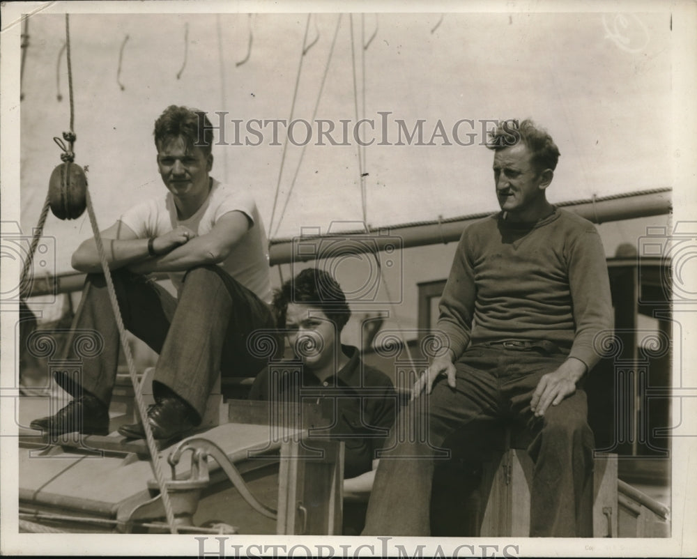 1938 Press Photo Ship Ad Astia Capt Zaherski, Gene Carron & a lady - nec98754