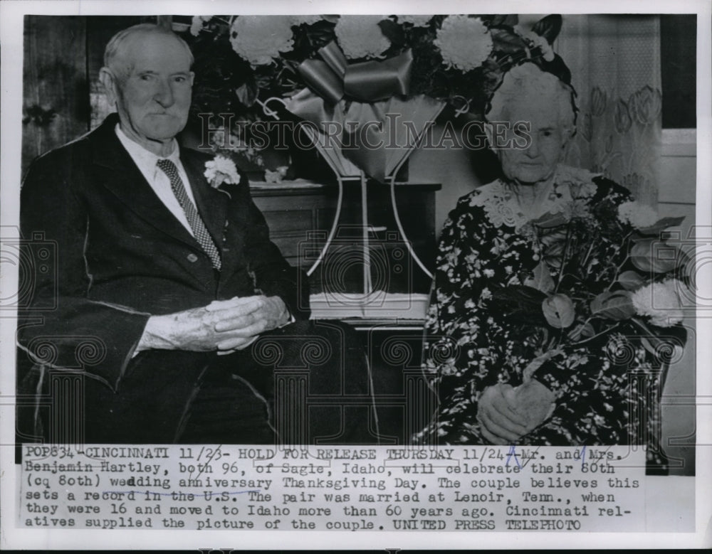 1955 Press Photo Mr. & Mrs. B. Hartley will celebrate their 80th anniversary
