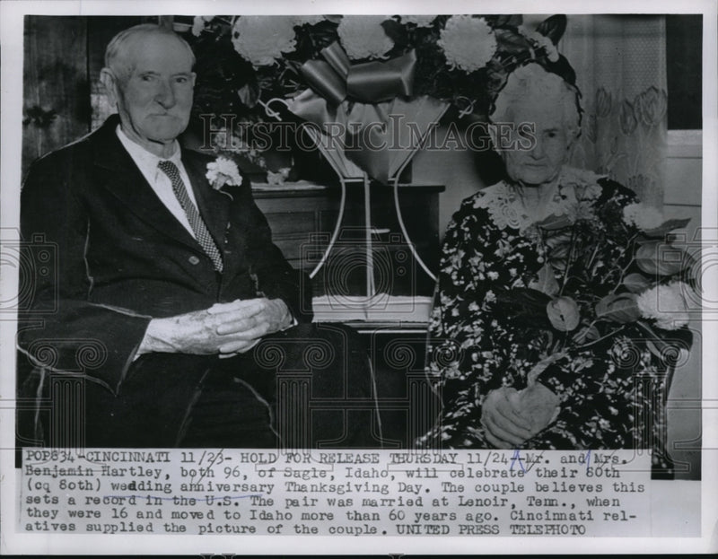 Load image into Gallery viewer, 1955 Press Photo Mr. &amp; Mrs. B. Hartley will celebrate their 80th anniversary
