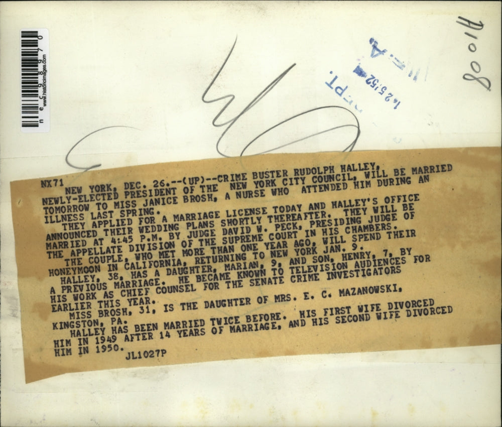 1952 Press Photo Applying for a marriage license are R. Halley with Ms. Brosh