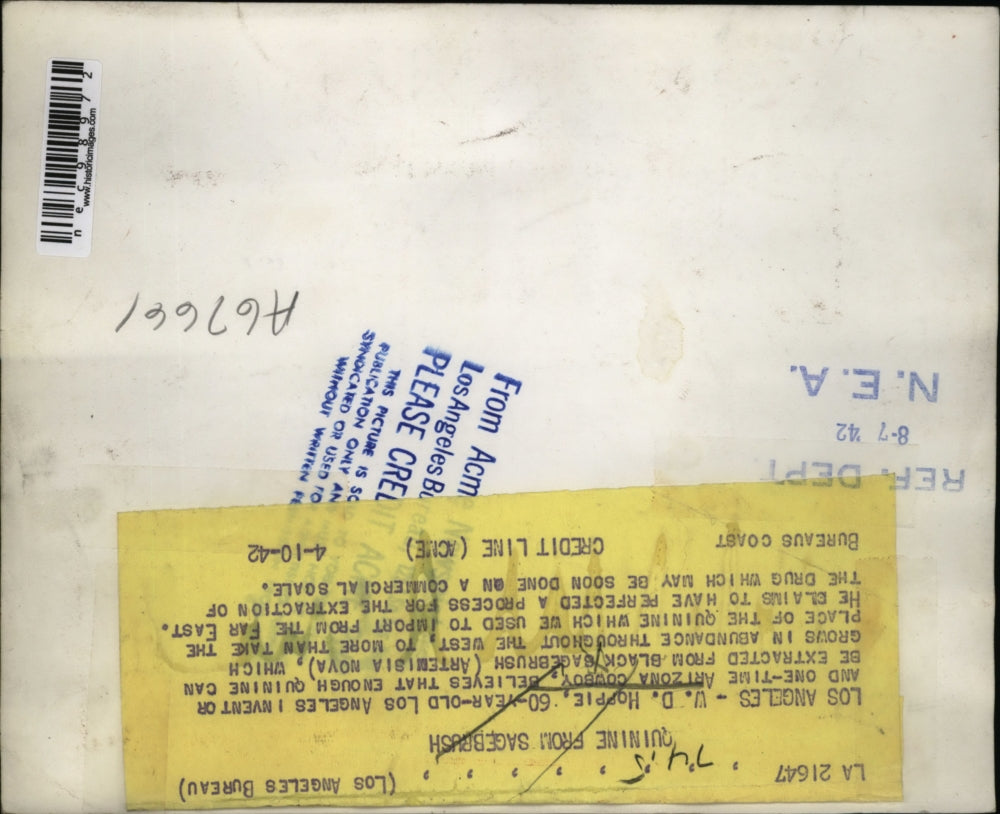 1942 Press Photo Old cowboy turned inventor Hoppie says about quinine extraction