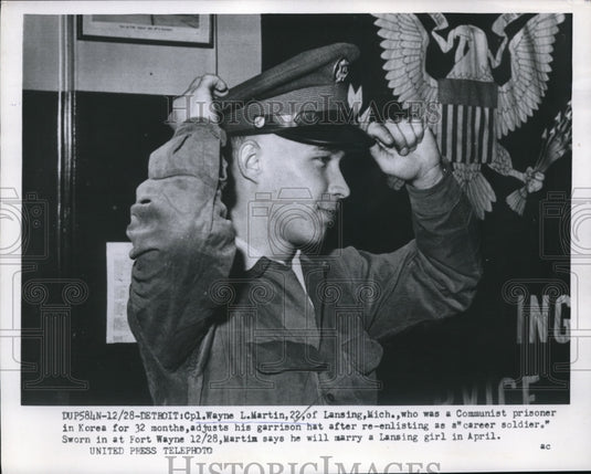 1954 Press Photo Free from Communists, Wayne Martin ready to start a new day