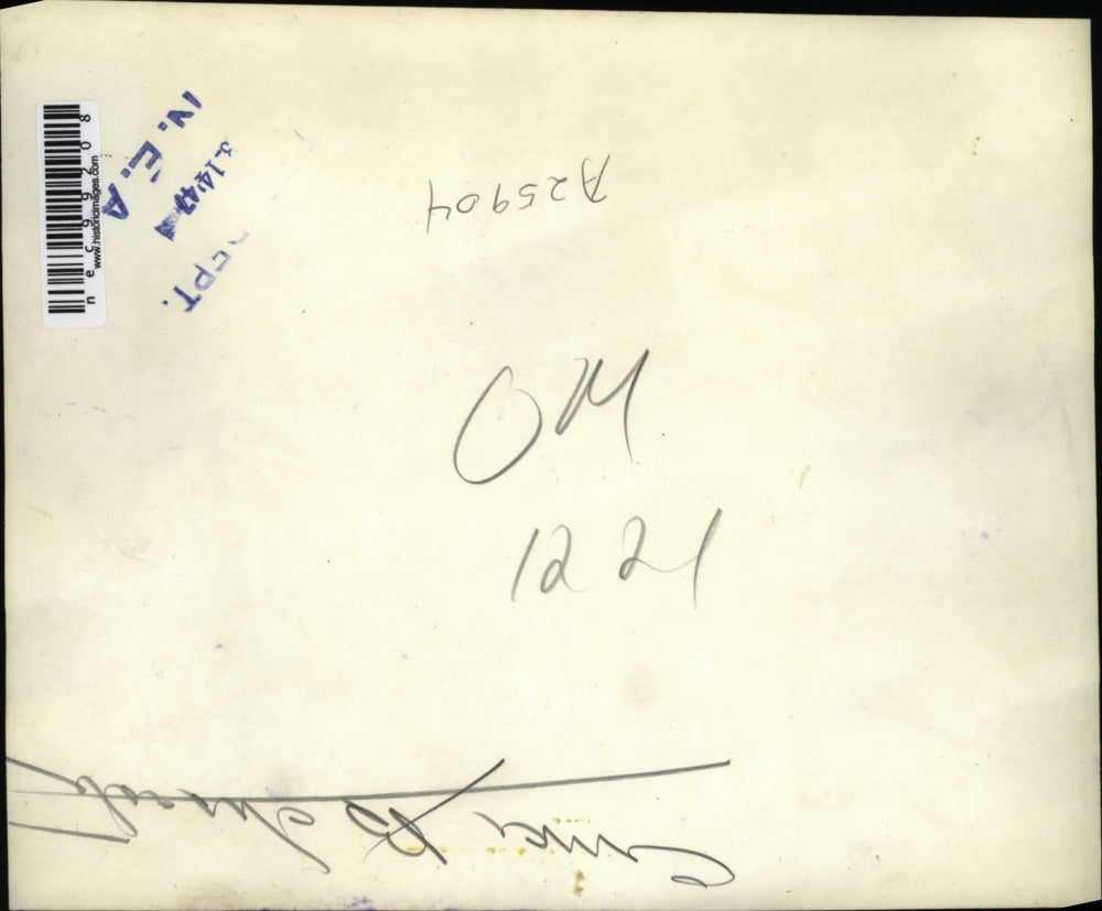 1947 Press Photo Cinncinati Ohio Charles Zulager & car under collapsed bldg