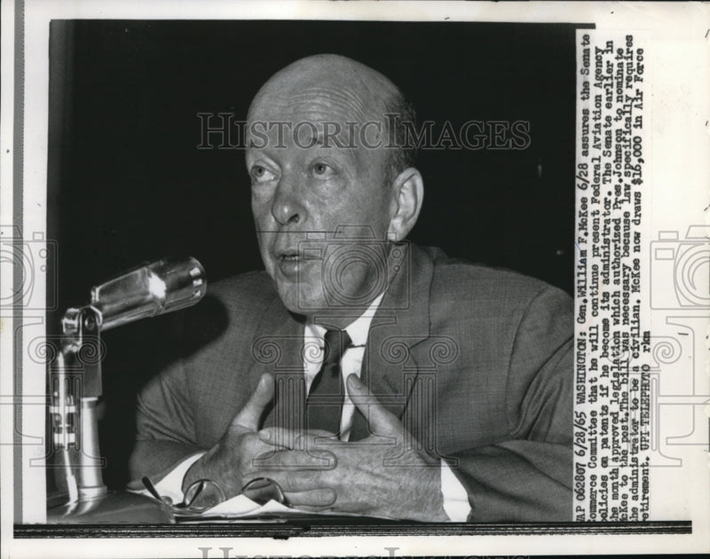 Load image into Gallery viewer, 1965 Press Photo Wash DC Gen William F McKee at Senate Commerce Comm
