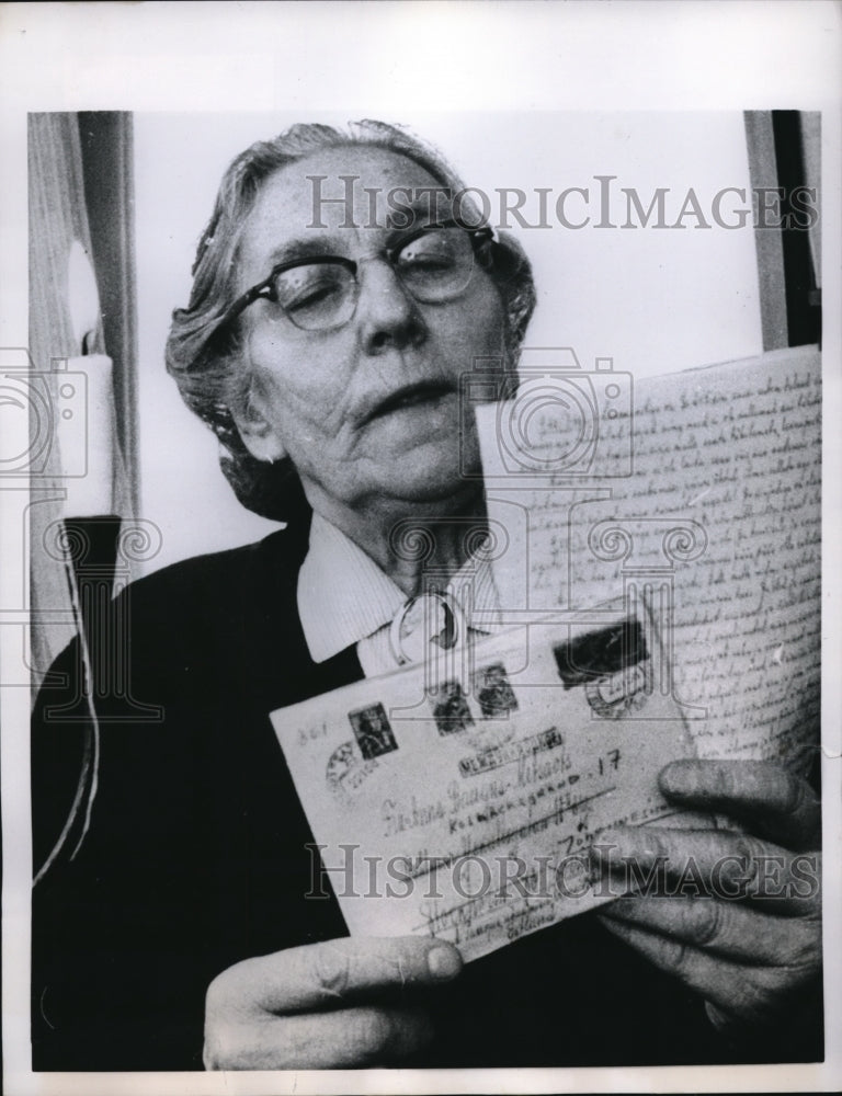 1958 Press Photo Stockholm Sweden Mrs Anna Baugus of Russia - nec99412