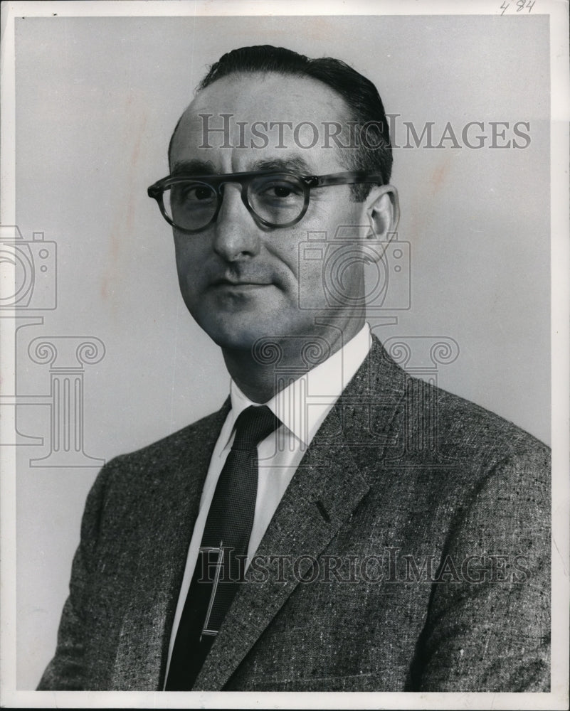 1960 Press Photo Mueller is the VP & Associate Dir.of Research & Development Div