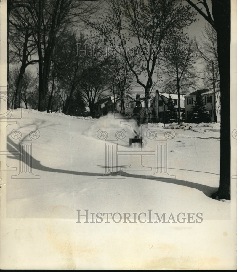 Load image into Gallery viewer, 1962 Press Photo Zoro Power Handle with 17 inch snow plow unit
