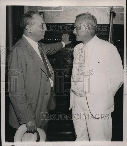 1936 Press Photo Eugene Meyer talks to Gov. Alfred Landon during his visit