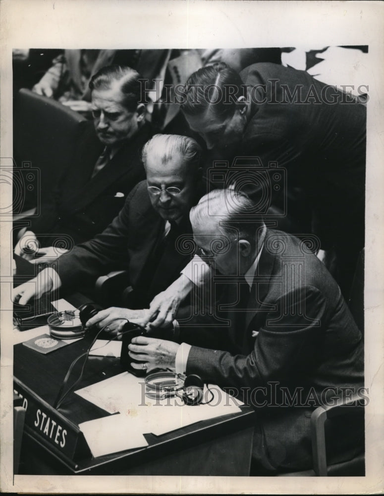 Load image into Gallery viewer, 1947 Press Photo Flushing NY UN General Assembly US delegateGeo Marshall
