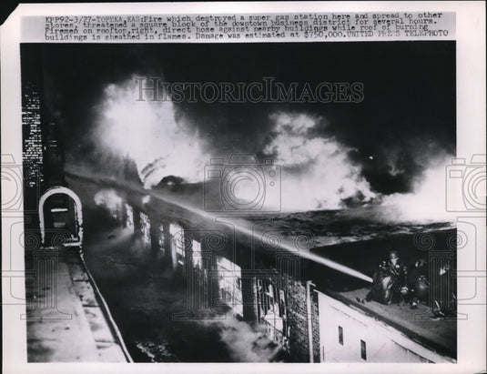 Press Photo Topeka Kanas Fire destroyed super gas station and spread