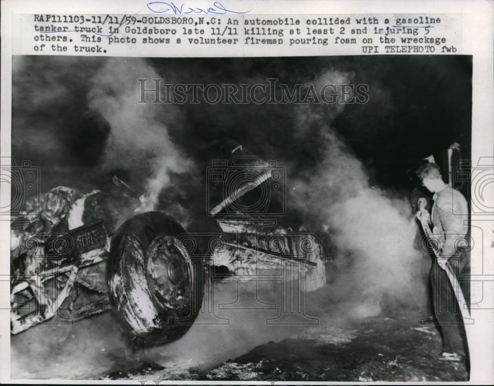 1959 Press Photo Goldsboro NC An Automobile and gasoline tanker collided.