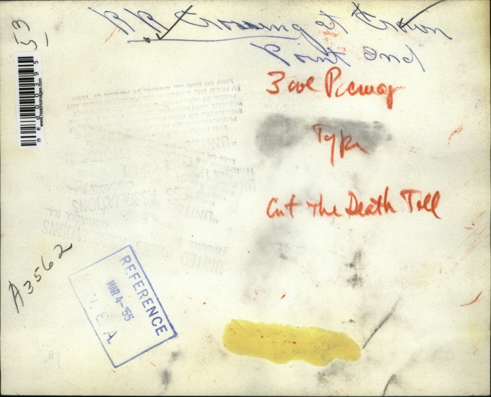 1955 Press Photo RR crossing at Crown Point Ind & sign tells of 7 killed there