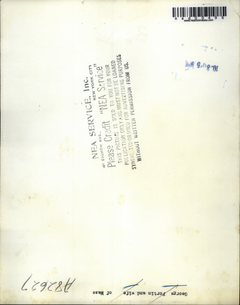 1951 Press Photo George Fortin & wife Nina mow lawn at their home