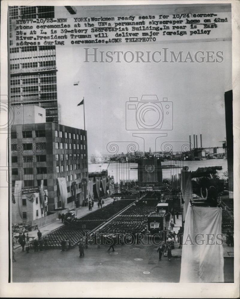 1969 Press Photo New York NY Workmen ready chairs at UN Skycrapper