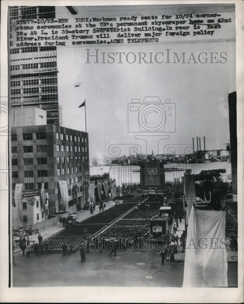 Load image into Gallery viewer, 1969 Press Photo New York NY Workmen ready chairs at UN Skycrapper
