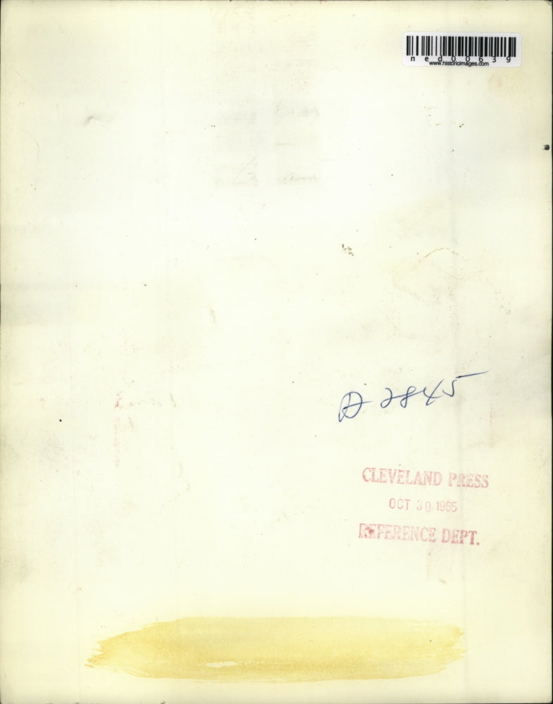 1965 Press Photo Easy Roll out refigerator makes cleaning easier