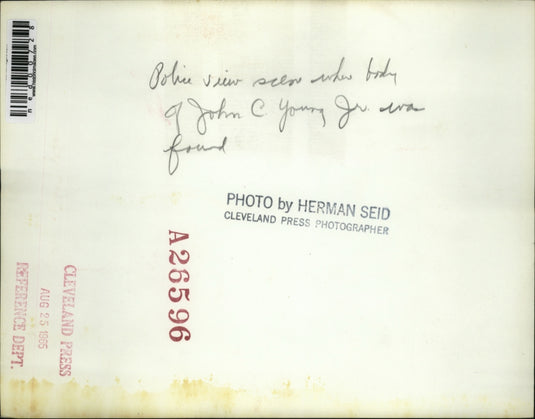 1965 Press Photo Police view shows where body of John Young was found