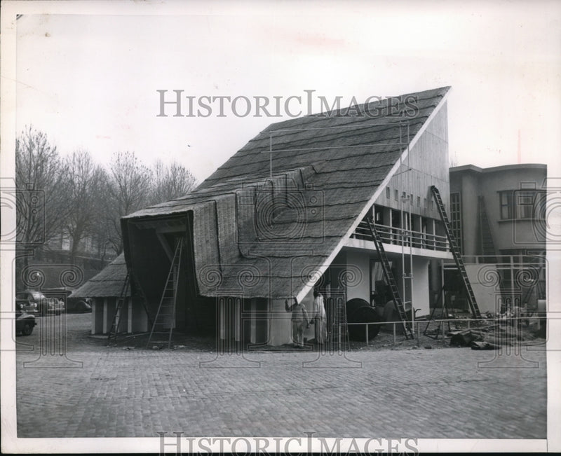 Load image into Gallery viewer, 1953 Press Photo Latest model of the ideal farm house was exhibited at a fair
