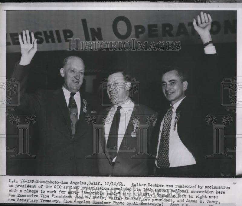 Load image into Gallery viewer, 1954 Press Photo La Calif, Walter Reuther pres of CIO, VP JV Riffe, JB Carey
