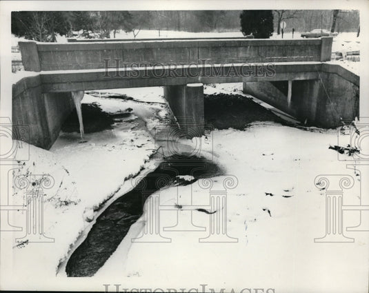 Press Photo Riverview Road nea Cuyahoga Co Summit Co line