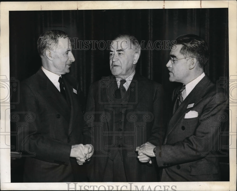 1941 Press Photo New officers at the Waldorf-Astoria Hotel in New York City
