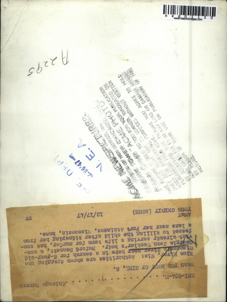 1947 Press Photo Blue River Wis. "Drag for body of girl, 8"