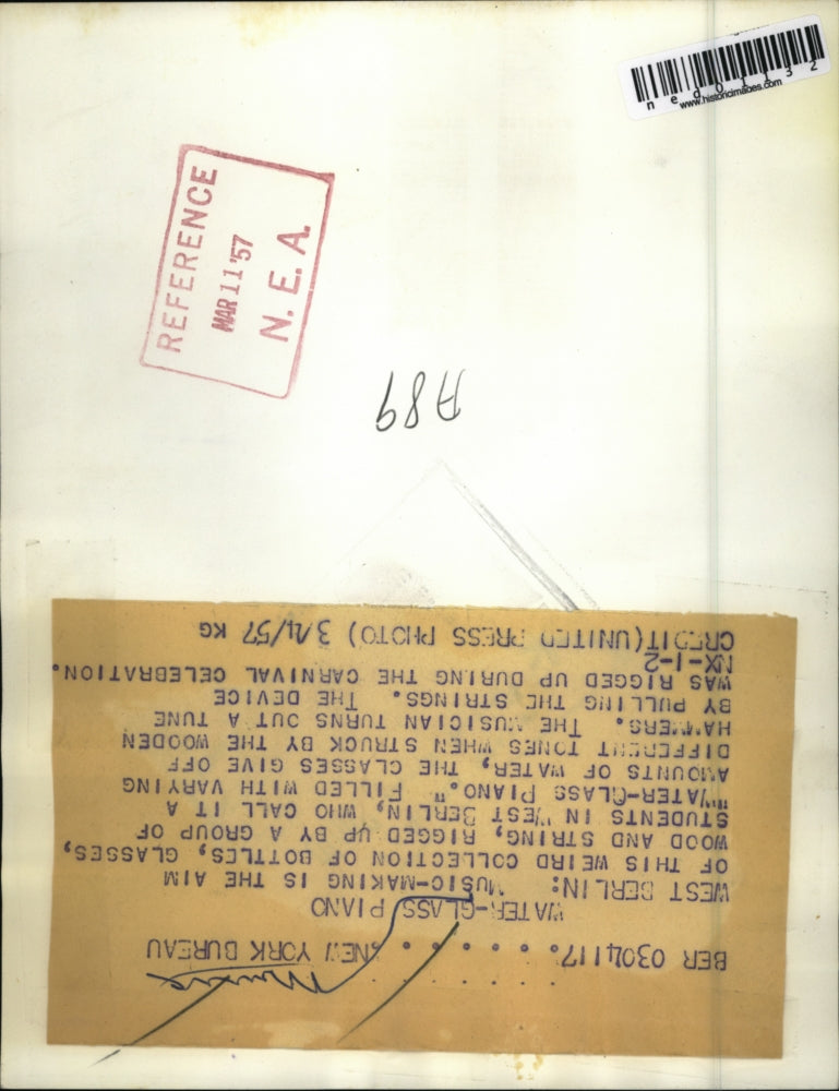 1957 Press Photo West Berlin "Water Glass Piano" - ned01132