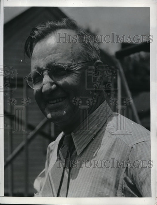 1943 Press Photo The author of Plowman's Folly is Mr. Edward Faulkner