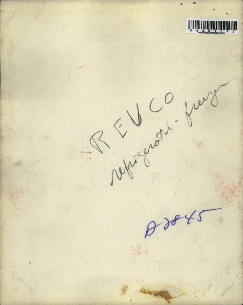 Press Photo A new model of a refrigerator and freezer in one